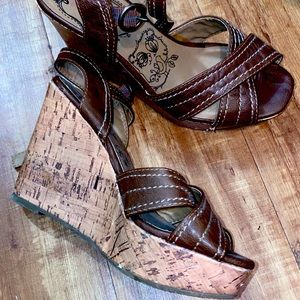 Brown wedges